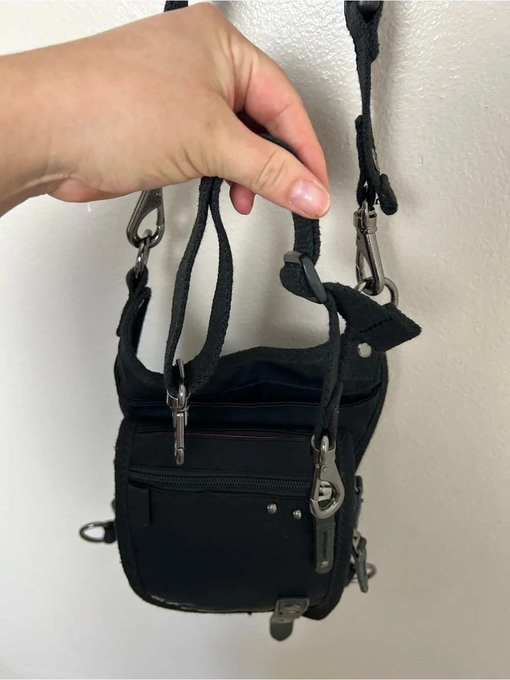 Ukoala compact black